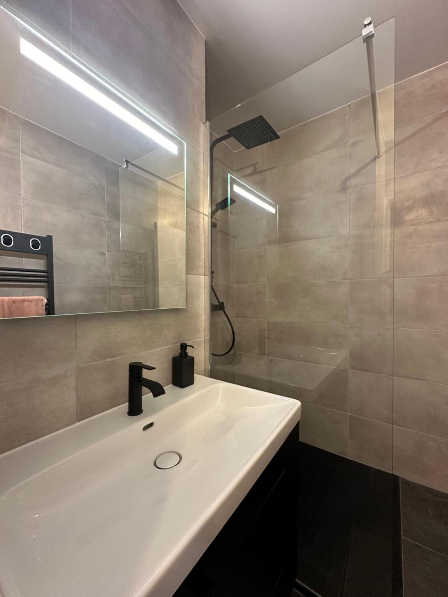 Appartement Proche Paris-Aeroport Cdg-Gare-Disney Villiers-le-Bel Ngoại thất bức ảnh