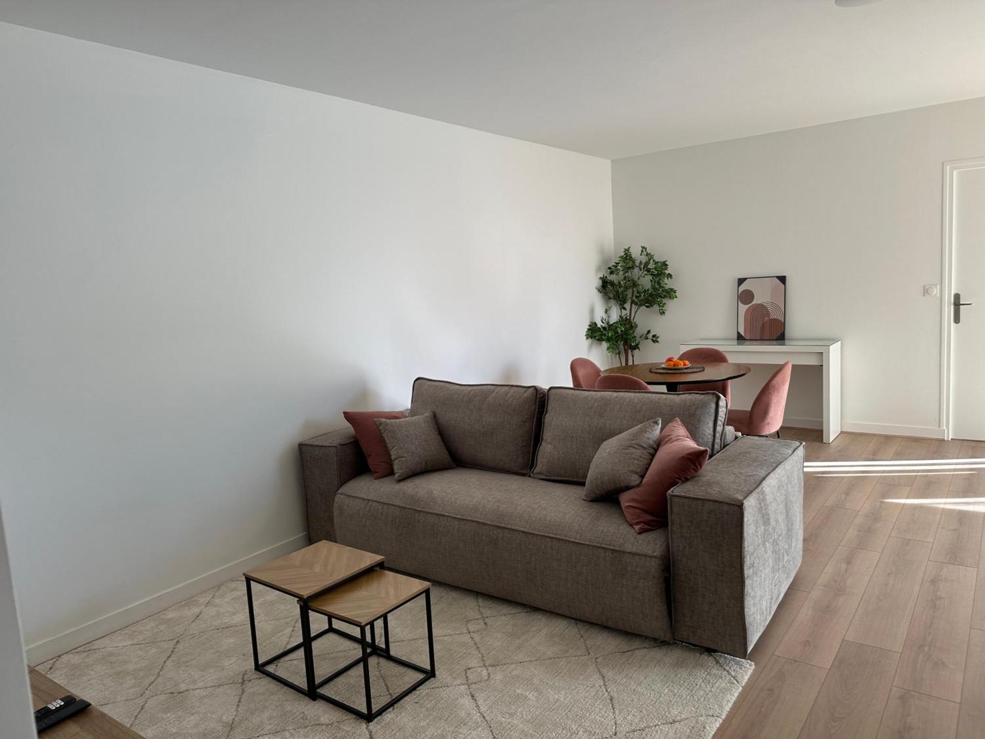 Appartement Proche Paris-Aeroport Cdg-Gare-Disney Villiers-le-Bel Ngoại thất bức ảnh